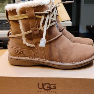 Genuine Ugg Australia booties Kids size 4, Women's size 6. Chestnut color